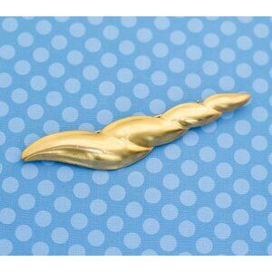 Vintage Gold Tone Screw Shell Brooch - M21